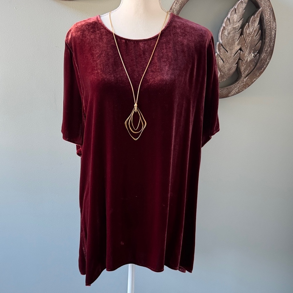 Eileen Fisher Velvet Short Sleeve Tunic in Deep Red